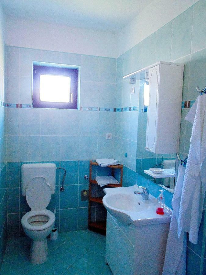 1 Bedroom Apartment 55 M2 Ртина Екстер'єр фото