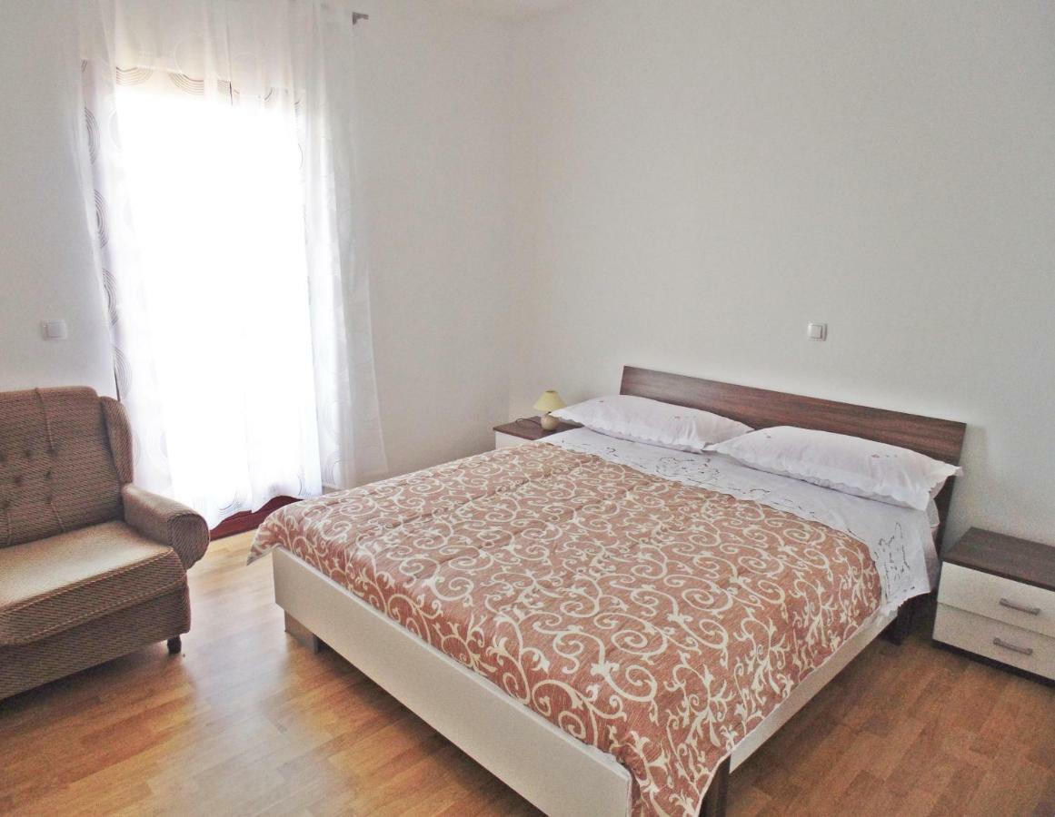 1 Bedroom Apartment 55 M2 Ртина Екстер'єр фото